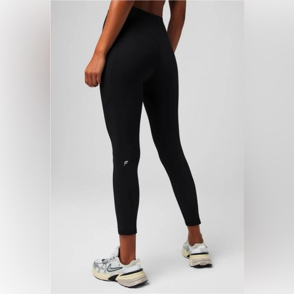 Fabletics Oasis PureLuxe High-Waisted 7/8 Black Leggings - Picture 2 of 6